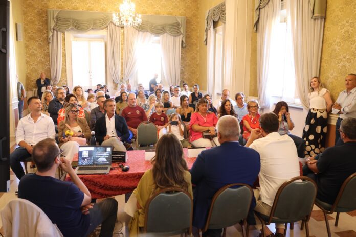 la Sala consiliare di Sora nel corso della Conferenza Stampa