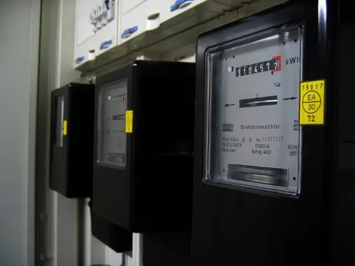 Aumentano le bollette: +29,8% per l’elettricità e +14,4% per il gas Aumentano le bollette: +29,8% per l’elettricità e +14,4% per il gas