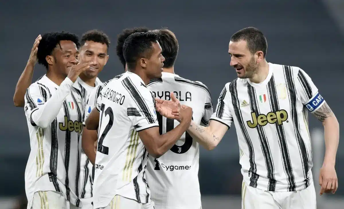 Calcio, dossier Covisoc su prezzi gonfiati e plusvalenze sospette: anche la Juventus coinvolta Calcio, dossier Covisoc su prezzi gonfiati e plusvalenze sospette: anche la Juventus coinvolta