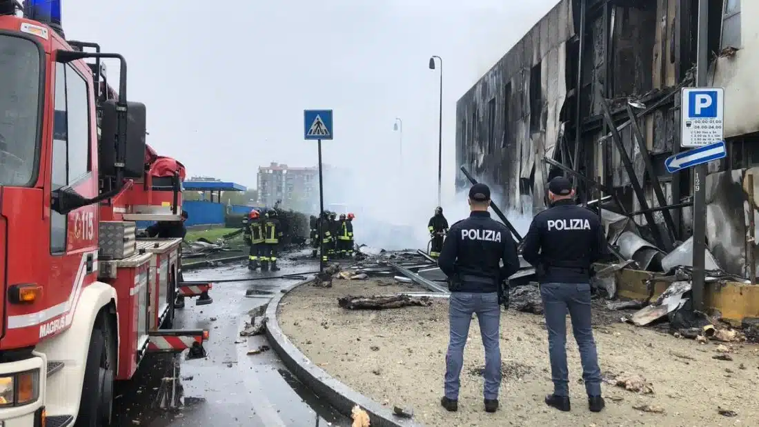 Tragedia a San Donato Milanese, si schianta aereo da turismo Tragedia a San Donato Milanese, si schianta aereo da turismo
