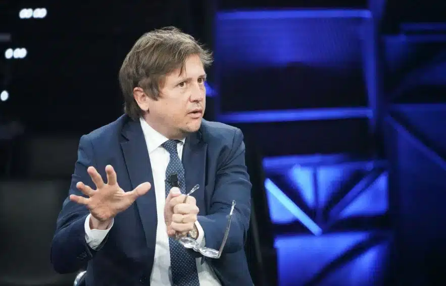 Covid, Sileri: “Terza dose per tutti, richiamo a breve per vaccinati Johnson&Johnson” Covid, Sileri: “Terza dose per tutti, richiamo a breve per vaccinati Johnson&Johnson”