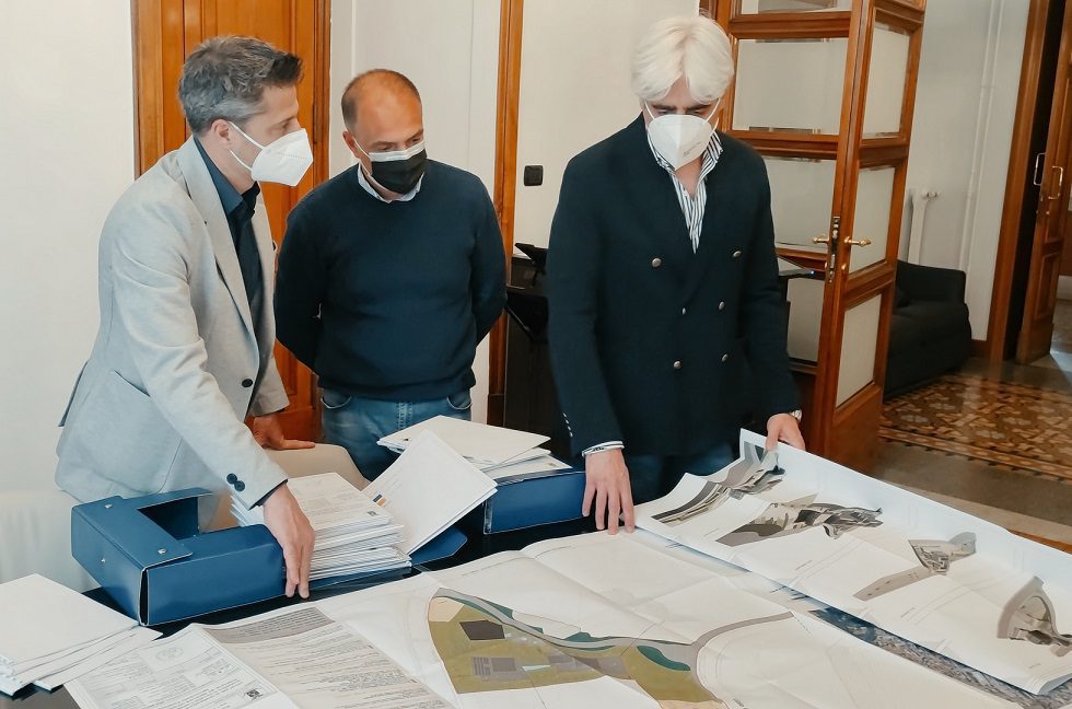 PROVINCIA, CONSEGNATO IL PROGETTO DELLA NUOVA SCUOLA DI FROSINONE PROVINCIA, CONSEGNATO IL PROGETTO DELLA NUOVA SCUOLA DI FROSINONE