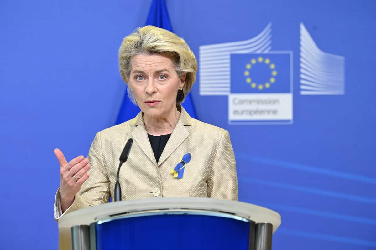 Ucraina, Von der Leyen: “Proponiamo lo stop totale al petrolio russo in Ue” Ucraina, Von der Leyen: “Proponiamo lo stop totale al petrolio russo in Ue”