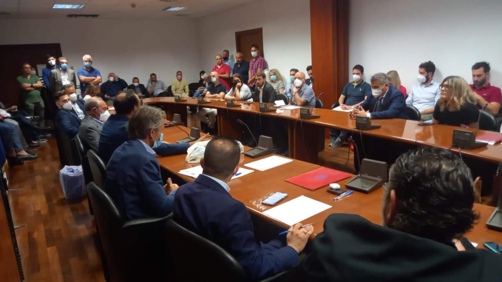 Il Consigliere Delegato dell’Anci Lazio, Gianluca Quadrini, interviene alla riunione che si è svolta alcuni giorni fa a Roma, presso la Sala Aniene Il Consigliere Delegato dell’Anci Lazio, Gianluca Quadrini, interviene alla riunione che si è svolta alcuni giorni fa a Roma, presso la Sala Aniene