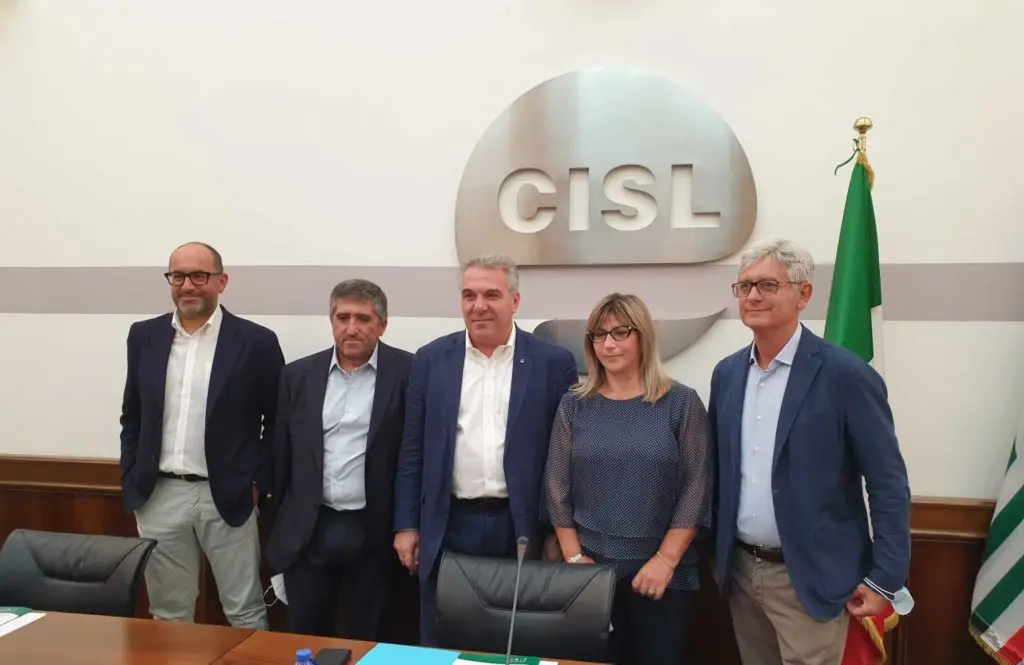 Allarme Cisl: “A rischio un milione di posti di lavoro entro l’anno” Allarme Cisl: “A rischio un milione di posti di lavoro entro l’anno”