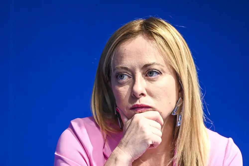 Meloni: “Lavoriamo a una squadra di livello per il nuovo governo” Meloni: “Lavoriamo a una squadra di livello per il nuovo governo”