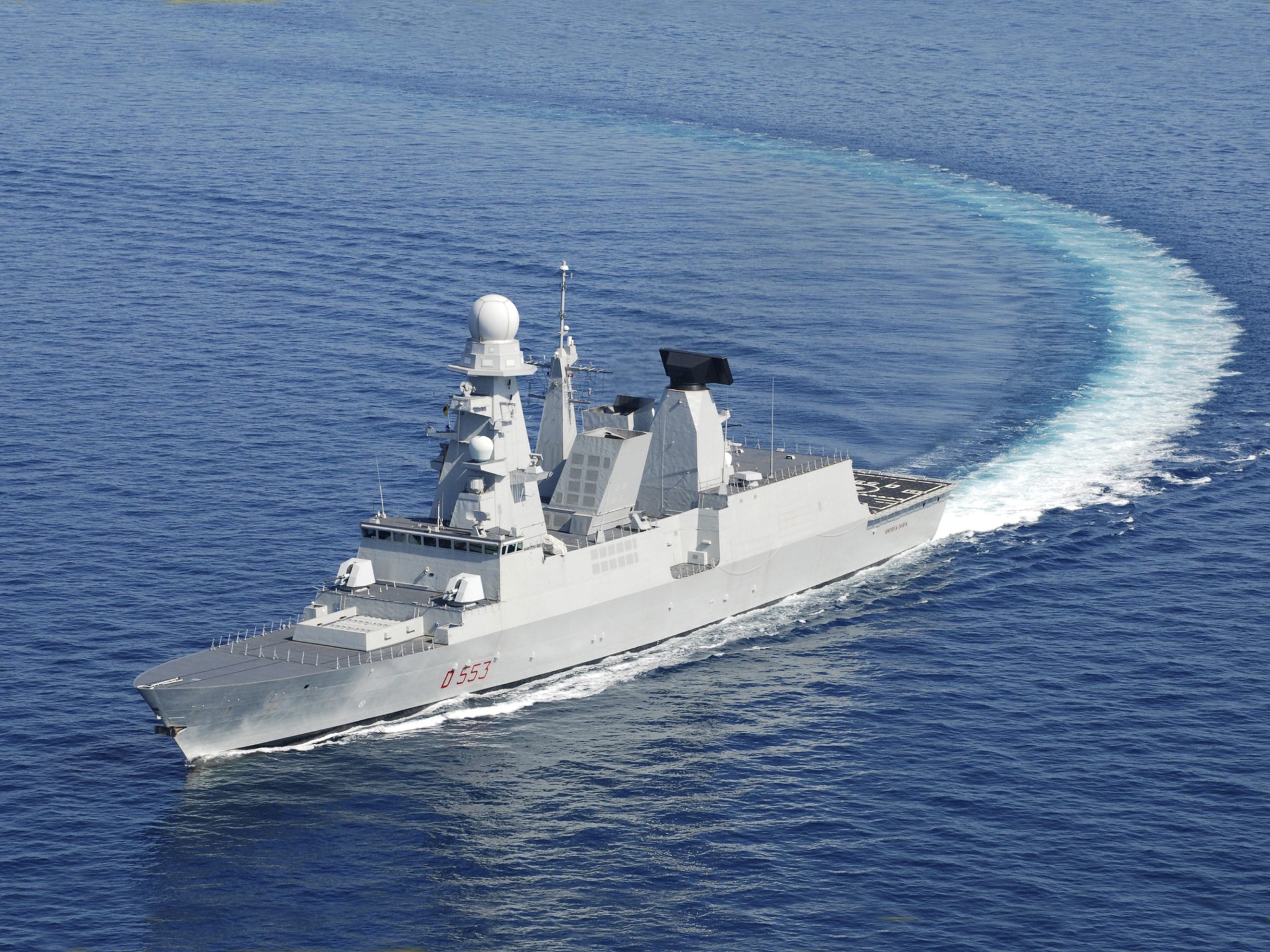 <strong>La nave Andrea Doria è ripartita da Napoli</strong> <strong>La nave Andrea Doria è ripartita da Napoli</strong>