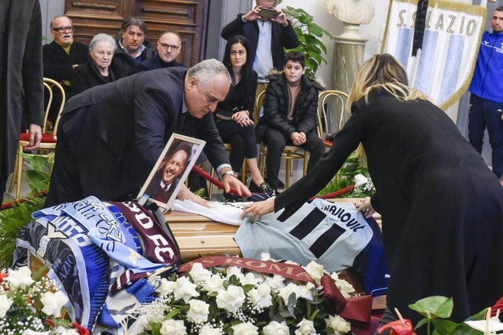 Lotito: “Alcune malattie ricorrono troppo spesso tra i giocatori, bisogna approfondire” Lotito: “Alcune malattie ricorrono troppo spesso tra i giocatori, bisogna approfondire”