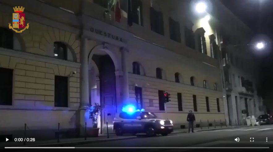 POLIZIA DI STATO: ARRESTATE DUE PERSONE PER RAPINA LESIONI E MINACCE NEI CONFRONTI DI UN’ANZIANA SIGNORA POLIZIA DI STATO: ARRESTATE DUE PERSONE PER RAPINA LESIONI E MINACCE NEI CONFRONTI DI UN’ANZIANA SIGNORA