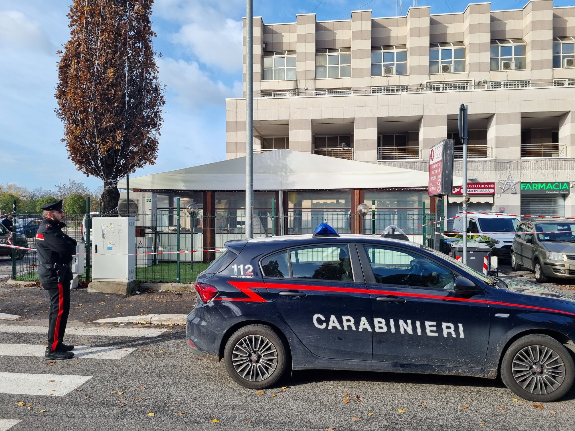 Sparatoria a Roma durante una riunione condominiale, morte tre donne Sparatoria a Roma durante una riunione condominiale, morte tre donne