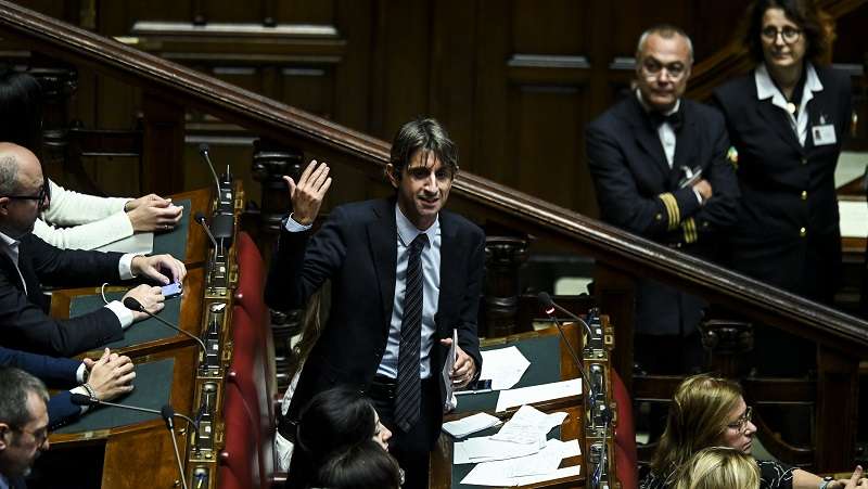 Il meloniano Donzelli al Pd: “State con i mafiosi?” Il meloniano Donzelli al Pd: “State con i mafiosi?”