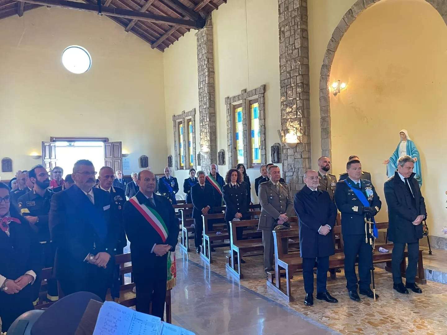 Frosinone: la cerimonia dei 100 anni dell’aeronautica militare. Presente al 72 *stormo Gianluca Quadrini Frosinone: la cerimonia dei 100 anni dell’aeronautica militare. Presente al 72 *stormo Gianluca Quadrini