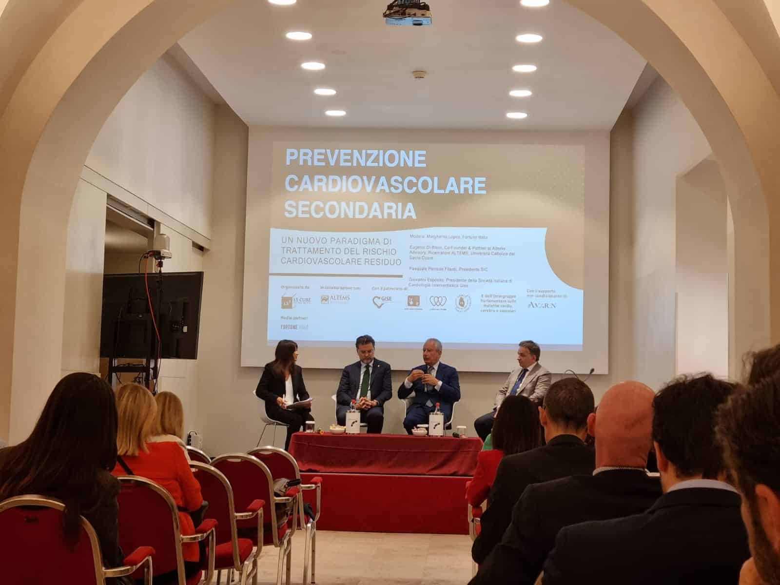 Malattie cardiovascolari e rischio residuo: con nuove terapie, possibile ridurre i ricoveri del 5% Malattie cardiovascolari e rischio residuo: con nuove terapie, possibile ridurre i ricoveri del 5%