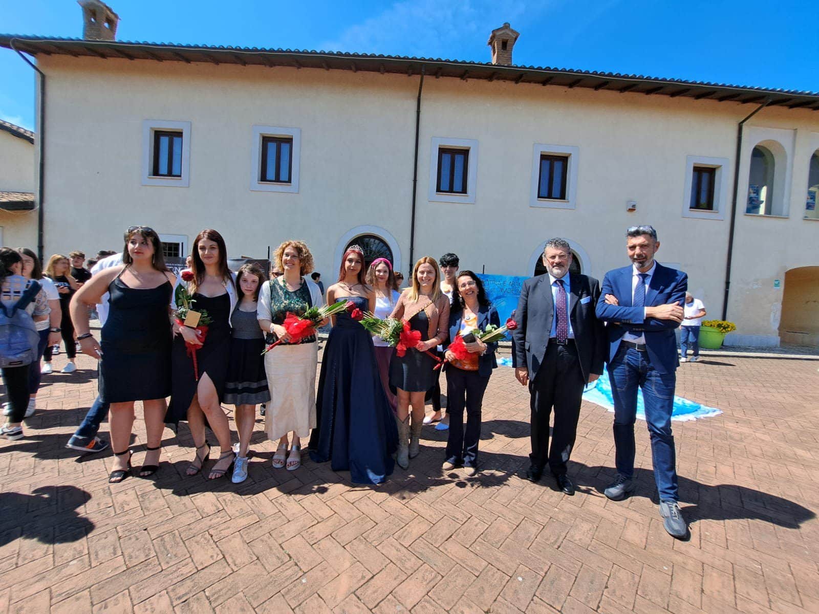 Frosinone – Gianluca Quadrini partecipa alla sfilata di fine anno scolastico dell’Istituto Superiore L. Angeloni Frosinone – Gianluca Quadrini partecipa alla sfilata di fine anno scolastico dell’Istituto Superiore L. Angeloni
