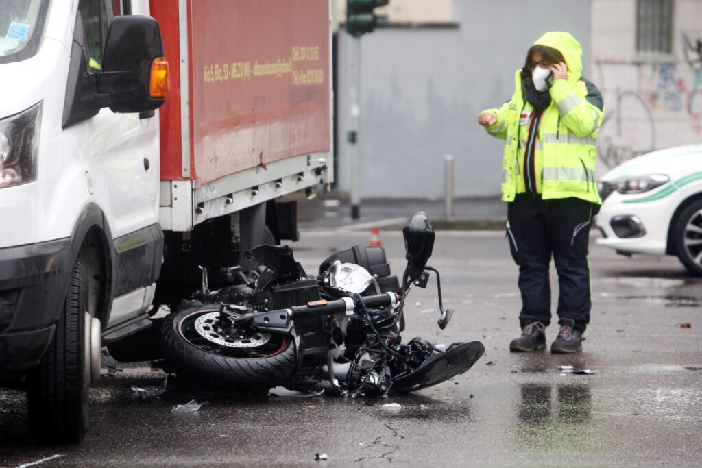 In Italia un morto ogni tre ore sulle strade: quasi 10.500 i conducenti ‘pirata’ che scappano In Italia un morto ogni tre ore sulle strade: quasi 10.500 i conducenti ‘pirata’ che scappano