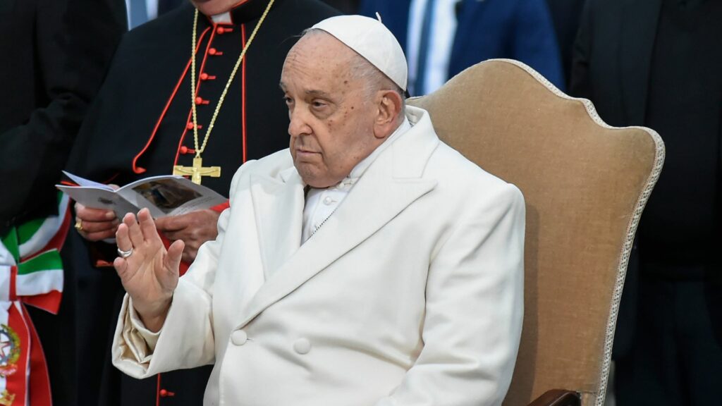 L’appello di Papa Francesco all’Ucraina: “Bandiera bianca è il coraggio del negoziato” L’appello di Papa Francesco all’Ucraina: “Bandiera bianca è il coraggio del negoziato”