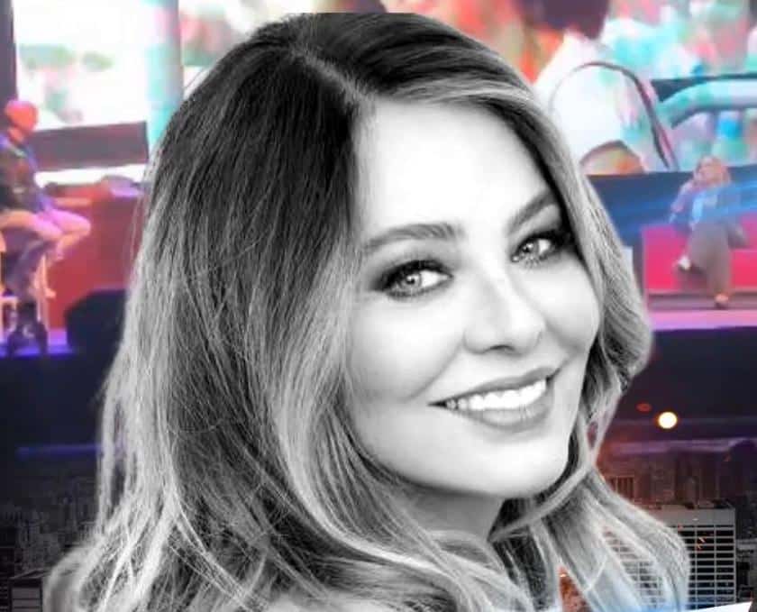 Ornella Muti apre a Napoli i “Racconti di cinema” a Villa Domi Ornella Muti apre a Napoli i “Racconti di cinema” a Villa Domi