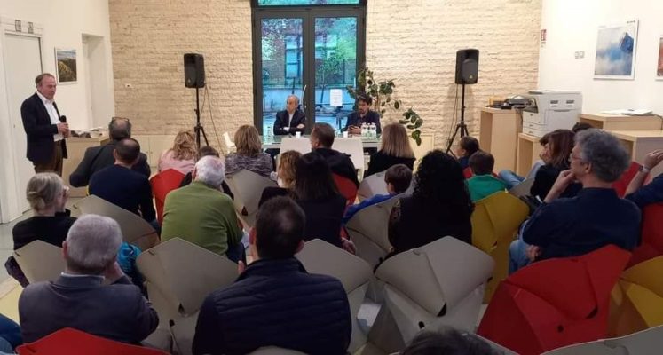 Alla “Porta del Parco”, presentato il libro “Corri – Dall’inferno a Central Park” Alla “Porta del Parco”, presentato il libro “Corri – Dall’inferno a Central Park”