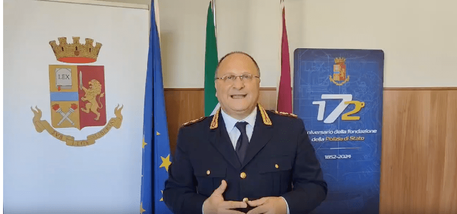 Polizia di Stato, arrestato a Torino Elmahdi, terrorista appartenente all’Isis Polizia di Stato, arrestato a Torino Elmahdi, terrorista appartenente all’Isis