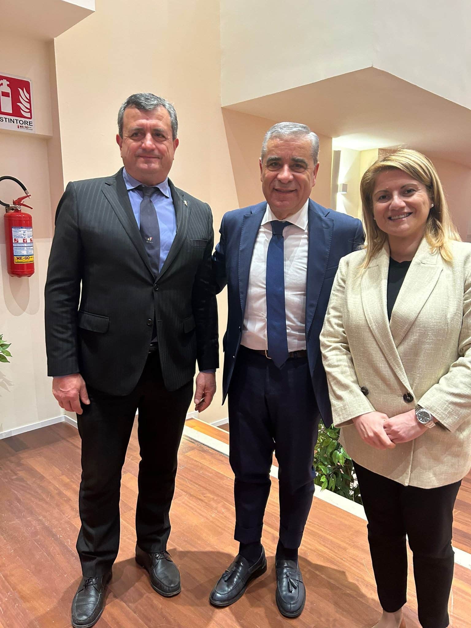 TURISMO DELLE RADICI, D’AGOSTINO(FI): PROGETTO TAJANI TASSELLO PER CONTENERE SPOPOLAMENTO TURISMO DELLE RADICI, D’AGOSTINO(FI): PROGETTO TAJANI TASSELLO PER CONTENERE SPOPOLAMENTO