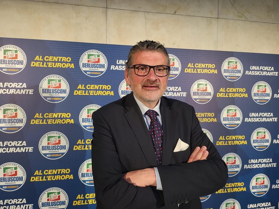 Pino Cangemi rientra in Forza Italia. “Forza Italia si appresta a rafforzare ulteriormente la sua presenza sul territorio” Pino Cangemi rientra in Forza Italia. “Forza Italia si appresta a rafforzare ulteriormente la sua presenza sul territorio”