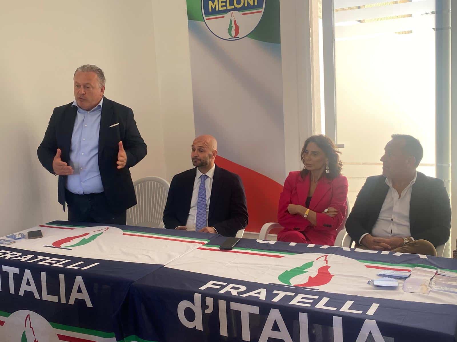 PROCACCINI INAUGURA IL POINT ELETTORALE A CISTERNA PROCACCINI INAUGURA IL POINT ELETTORALE A CISTERNA