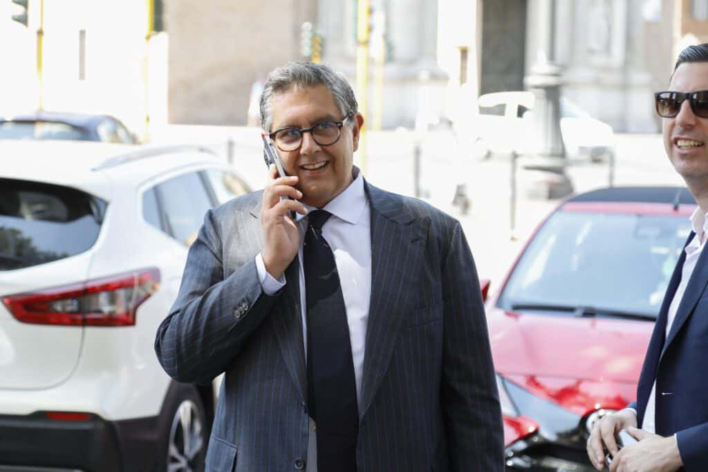 Toti, caso chiuso: patteggia due anni e un mese. Li sconterà con 1.500 ore di pubblica utilità Toti, caso chiuso: patteggia due anni e un mese. Li sconterà con 1.500 ore di pubblica utilità