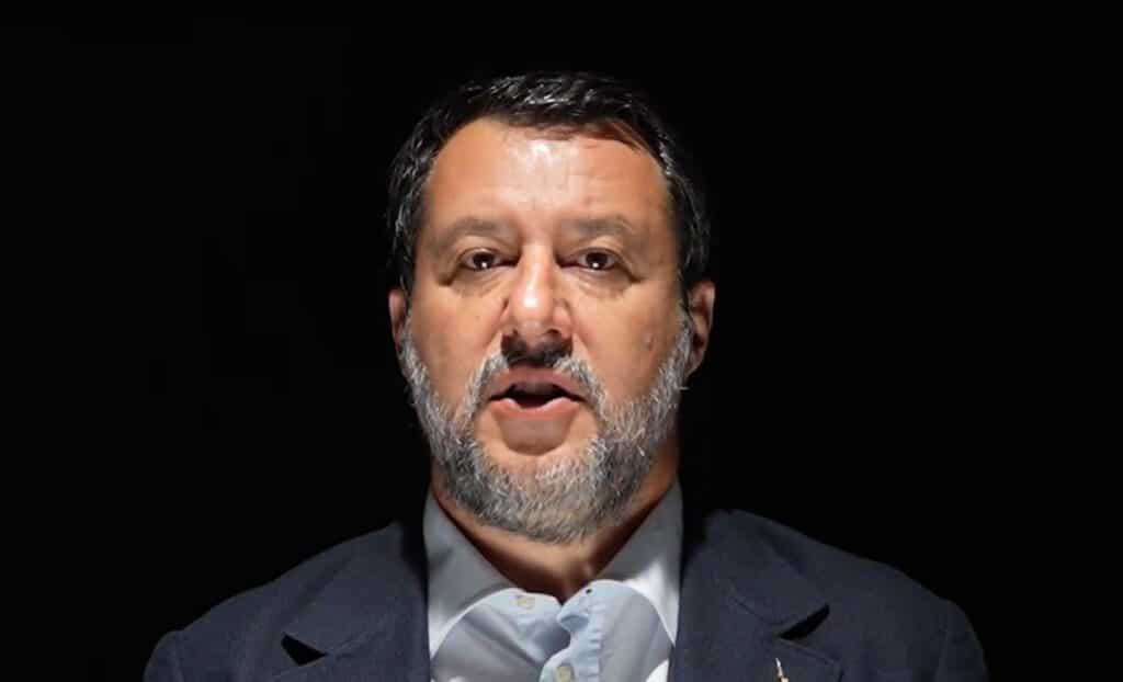 Salvini sul caso Open Arms: “Non patteggio, vado fino in fondo: è un processo all’Italia” Salvini sul caso Open Arms: “Non patteggio, vado fino in fondo: è un processo all’Italia”