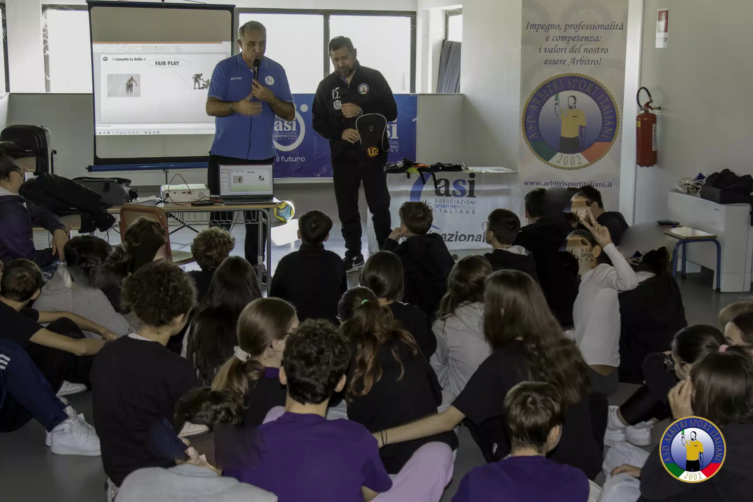 Fonte Nuova – L’ ASD Arbitri Sport Italiani a scuola presso l’istituto comprensivo Pirandello, Fair Play rispetto delle regole Fonte Nuova – L’ ASD Arbitri Sport Italiani a scuola presso l’istituto comprensivo Pirandello, Fair Play rispetto delle regole