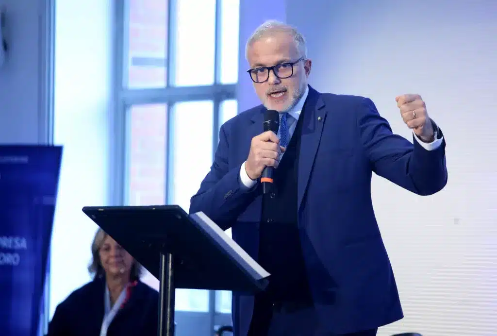 Ruffini lascia l’Agenzia delle Entrate: “Il clima è cambiato, non siamo estorsori di un pizzo di Stato” Ruffini lascia l’Agenzia delle Entrate: “Il clima è cambiato, non siamo estorsori di un pizzo di Stato”