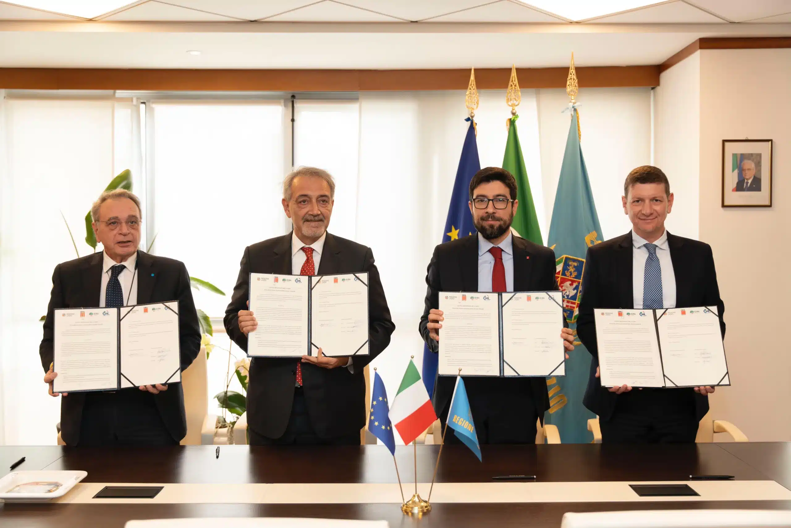 REGIONE LAZIO E SINDACATI: FIRMATO PROTOCOLLO D’INTESA SU RELAZIONI PER LO SVILUPPO, IL WELFARE E IL LAVORO REGIONE LAZIO E SINDACATI: FIRMATO PROTOCOLLO D’INTESA SU RELAZIONI PER LO SVILUPPO, IL WELFARE E IL LAVORO