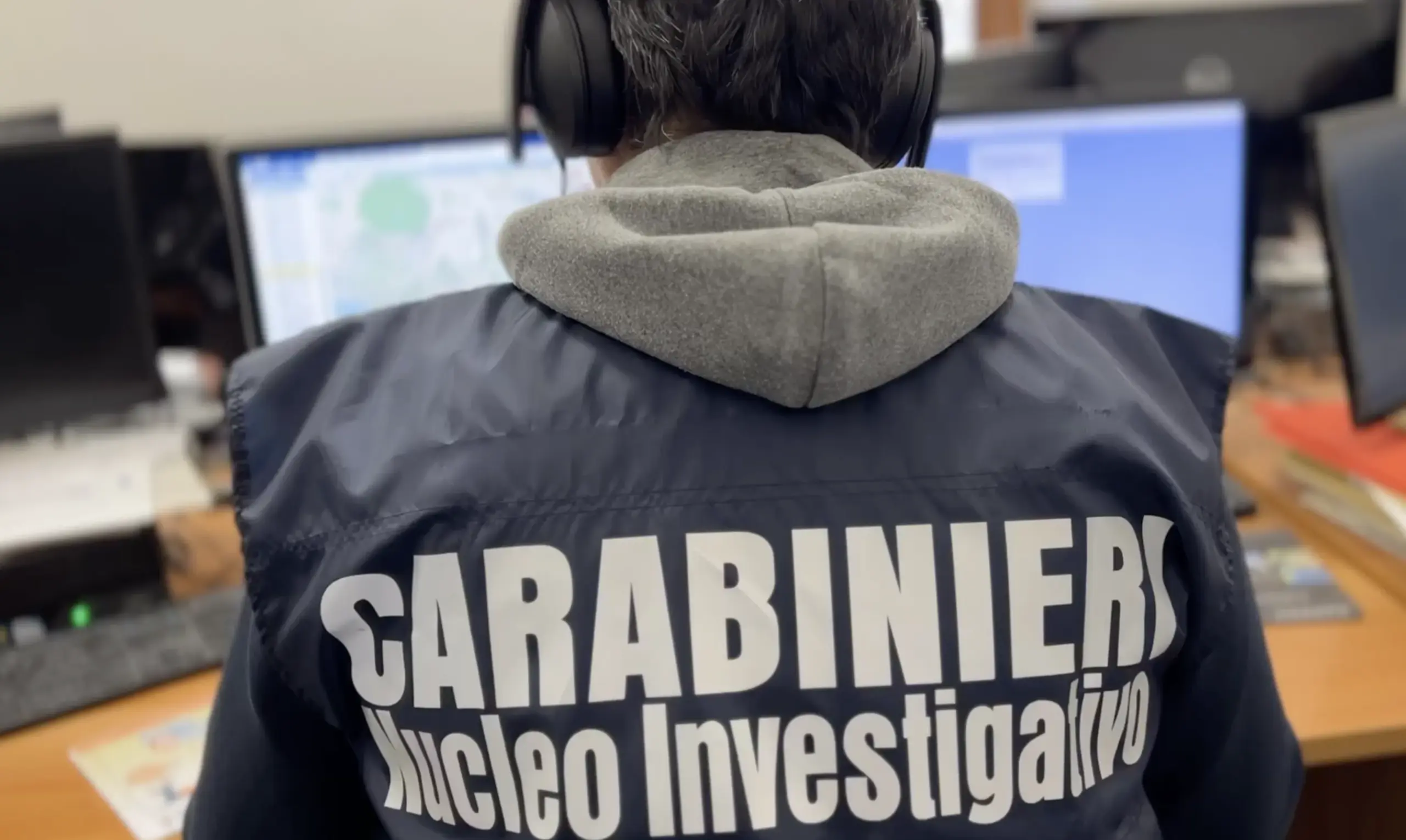 CARABINIERI: NAPOLI, ARRESTATO IL LATITANTE FABIO RICCARDI, ESPONENTE DI SPICCO DEL CLAN CAMORRISTICO DE MICCO-DE MARTINO CARABINIERI: NAPOLI, ARRESTATO IL LATITANTE FABIO RICCARDI, ESPONENTE DI SPICCO DEL CLAN CAMORRISTICO DE MICCO-DE MARTINO