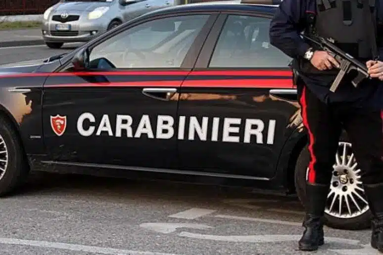 CITTADUCALE: I CARABINIERI ARRESTANO IL “BOSS DELLE ESCORT” PER ESTORSIONE AGGRAVATA CONTINUATA CITTADUCALE: I CARABINIERI ARRESTANO IL “BOSS DELLE ESCORT” PER ESTORSIONE AGGRAVATA CONTINUATA