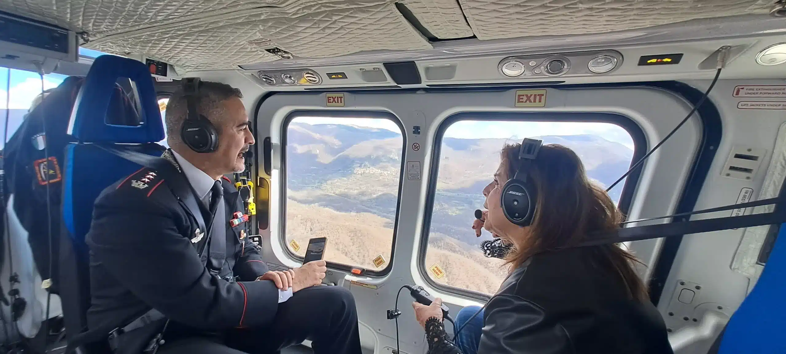 RIETI: IL PREFETTO DI RIETI IN VOLO CON I CARABINIERI PER MONITORARE IL TERRITORIO RIETI: IL PREFETTO DI RIETI IN VOLO CON I CARABINIERI PER MONITORARE IL TERRITORIO