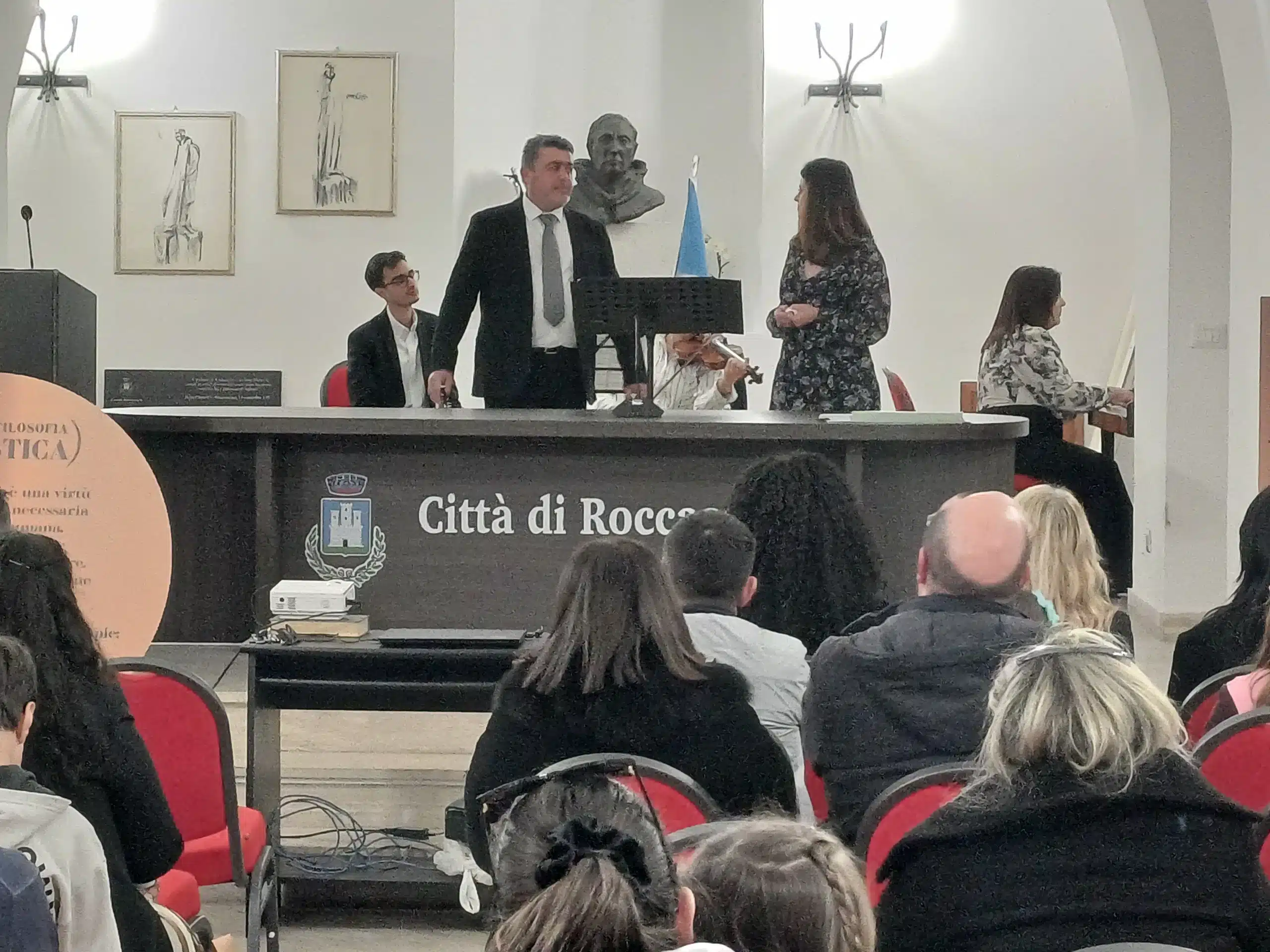 ROCCASECCA, INAUGURATA LA NUOVA SALA POLIVALENTE DELLA SCUOLA PRIMARIA CAPOLUOGO E UN PRESTIGIOSO CONVEGNO ALLO SCALO IN UNA RICCHISSIMA SETTIMANA DI EVENTI TOMISTICI ROCCASECCA, INAUGURATA LA NUOVA SALA POLIVALENTE DELLA SCUOLA PRIMARIA CAPOLUOGO E UN PRESTIGIOSO CONVEGNO ALLO SCALO IN UNA RICCHISSIMA SETTIMANA DI EVENTI TOMISTICI