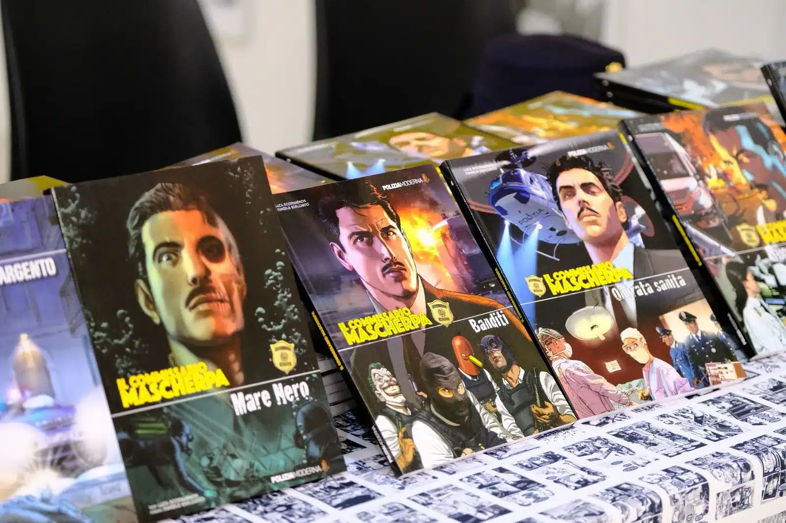 “Il commissario Mascherpa”, la fortunata graphic novel della Polizia di Stato, sbarca anche al Ferrara Nerd 2025, la fiera del fumetto e della cultura pop “Il commissario Mascherpa”, la fortunata graphic novel della Polizia di Stato, sbarca anche al Ferrara Nerd 2025, la fiera del fumetto e della cultura pop