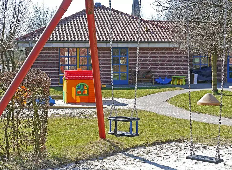 Assunto in un asilo nido e cacciato dopo poche: “È un presunto pedofilo” Assunto in un asilo nido e cacciato dopo poche: “È un presunto pedofilo”