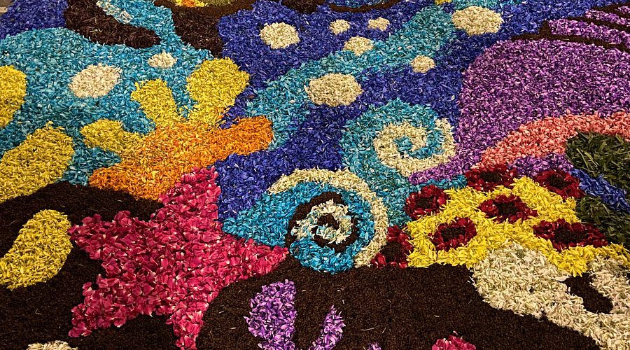 Infiorata di Fucecchio, dove la tradizione diventa arte Infiorata di Fucecchio, dove la tradizione diventa arte