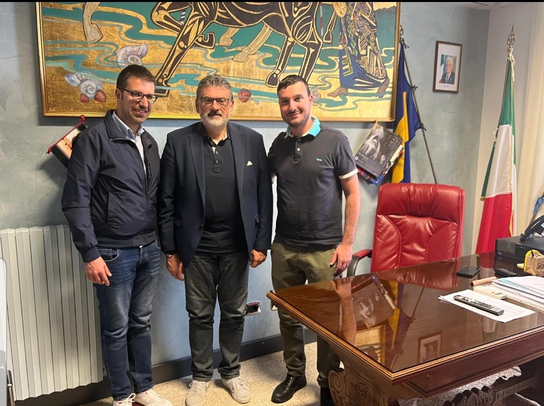 Incontro istituzionale tra il Presidente del Consiglio Provinciale di Frosinone, Gianluca Quadrini , Angelo D’Onorio De Meo e Ciro Russo: al centro sport, giovani e politiche partecipative Incontro istituzionale tra il Presidente del Consiglio Provinciale di Frosinone, Gianluca Quadrini , Angelo D’Onorio De Meo e Ciro Russo: al centro sport, giovani e politiche partecipative