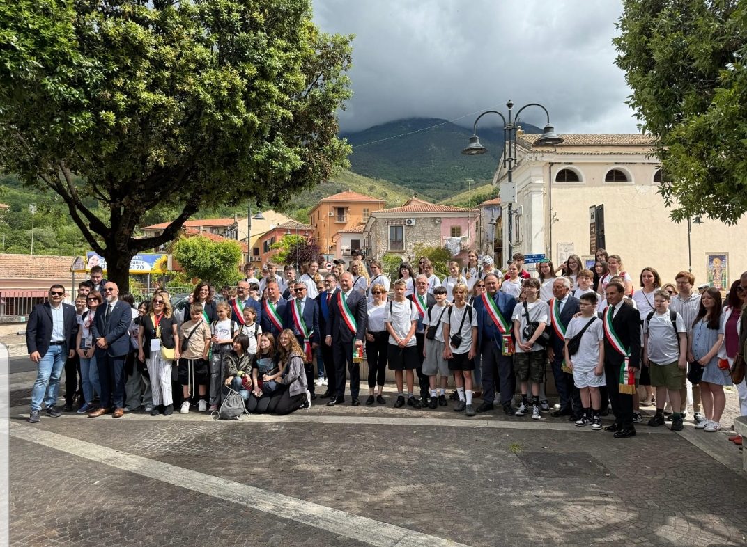 Il Presidente del Consiglio Provinciale alla cerimonia dell’81º anniversario della Liberazione di Piedimonte San Germano Il Presidente del Consiglio Provinciale alla cerimonia dell’81º anniversario della Liberazione di Piedimonte San Germano