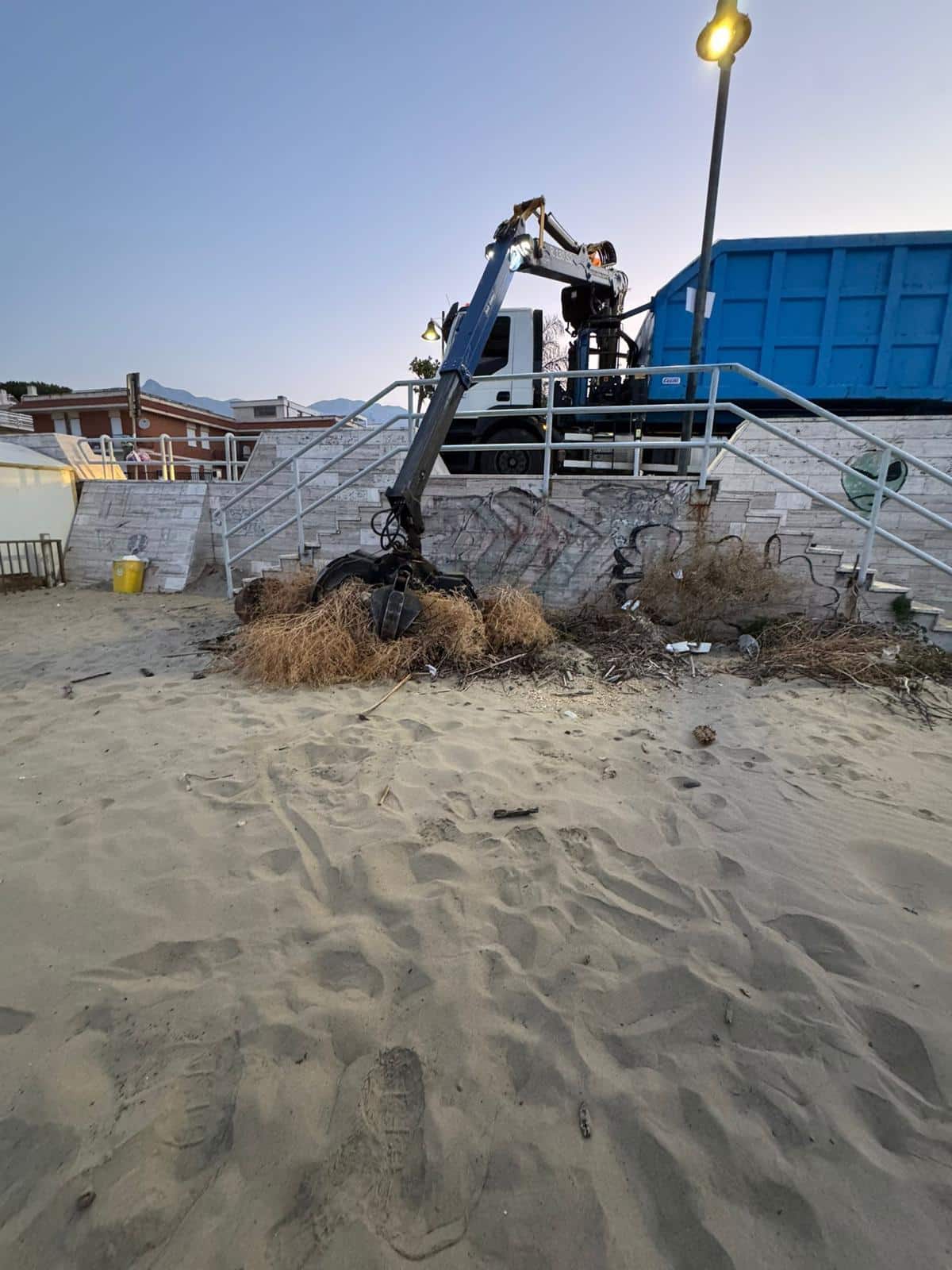 Spiagge più sicure e sostenibili, FRZ al lavoro per un’estate da Bandiera Blu Spiagge più sicure e sostenibili, FRZ al lavoro per un’estate da Bandiera Blu