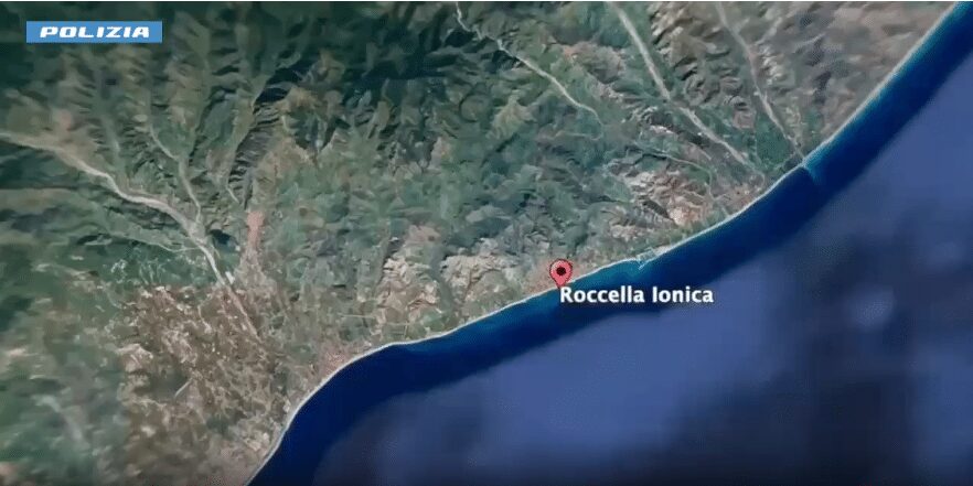 Traffico di migranti, in corso operazione internazionale della Polizia di Stato e della Procura Distrettuale di Reggio Calabria Traffico di migranti, in corso operazione internazionale della Polizia di Stato e della Procura Distrettuale di Reggio Calabria