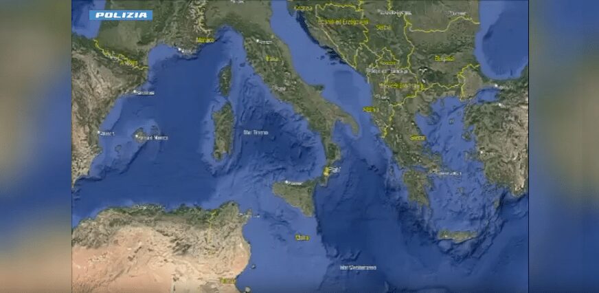 COCAINA DAL SUDAMERICA ALLA LOCRIDE. OPERAZIONE DELLA PROCURA DISTRETTUALE E DELLA POLIZIA DI STATO DI REGGIO CALABRIA. ARRESTATI 17 CITTADINI ITALIANI, 4 IRREPERIBILI. COCAINA DAL SUDAMERICA ALLA LOCRIDE. OPERAZIONE DELLA PROCURA DISTRETTUALE E DELLA POLIZIA DI STATO DI REGGIO CALABRIA. ARRESTATI 17 CITTADINI ITALIANI, 4 IRREPERIBILI.