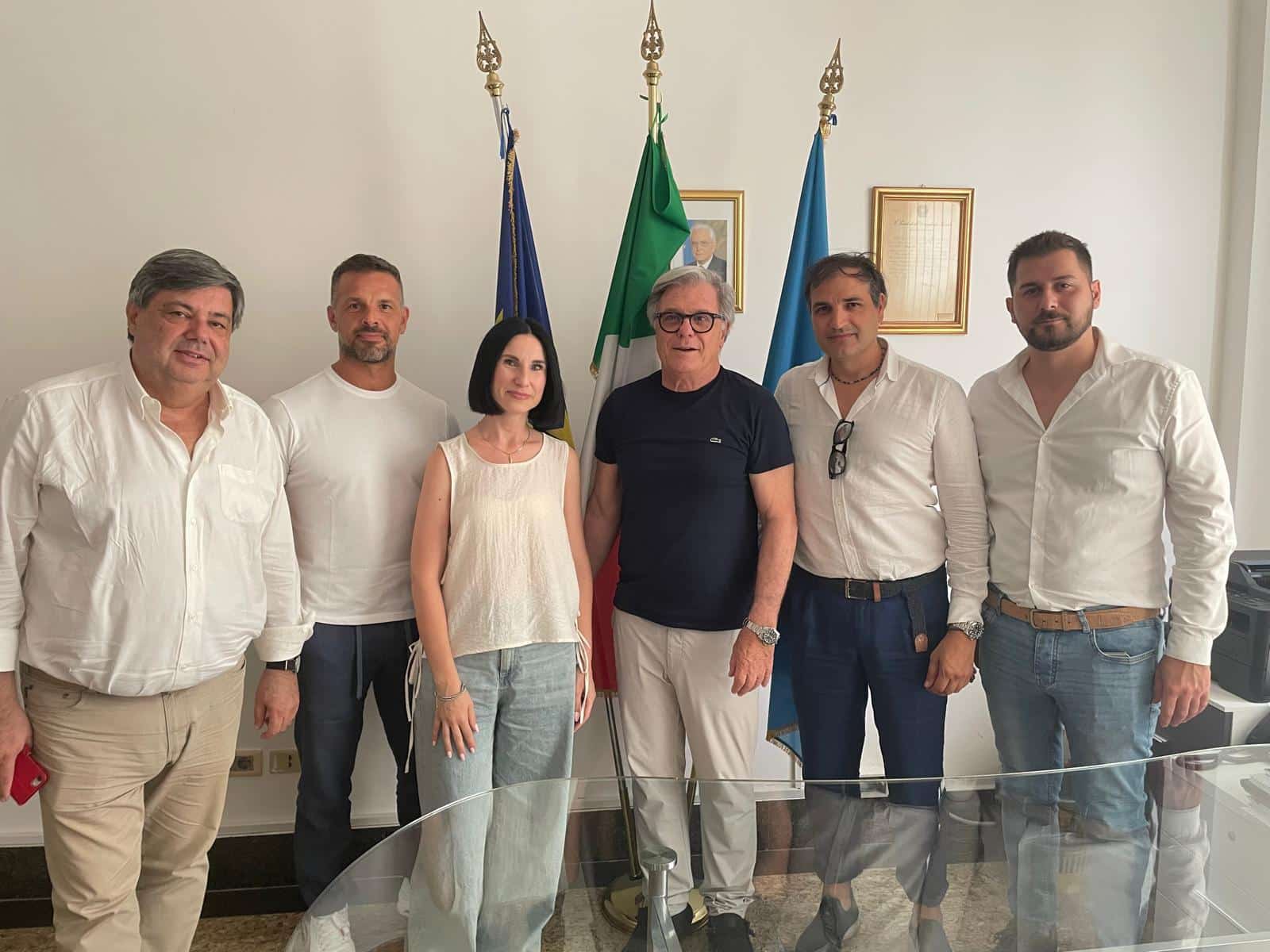 Cisterna di Latina: Confesercenti incontra il Sindaco Mantini e l’Assessore Capuzzo Cisterna di Latina: Confesercenti incontra il Sindaco Mantini e l’Assessore Capuzzo