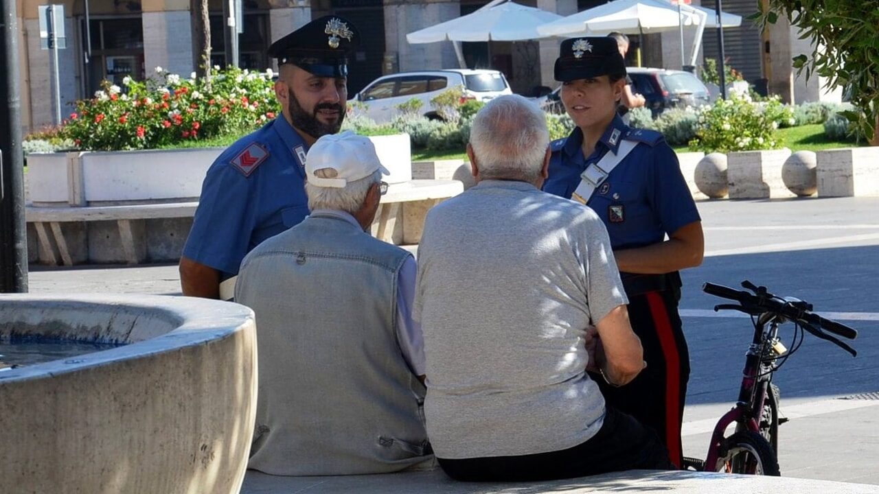 LABRO: I CARABINIERI DENUNCIANO DUE UOMINI PER UNA TRUFFA AI DANNI DI UN ANZIANO LABRO: I CARABINIERI DENUNCIANO DUE UOMINI PER UNA TRUFFA AI DANNI DI UN ANZIANO