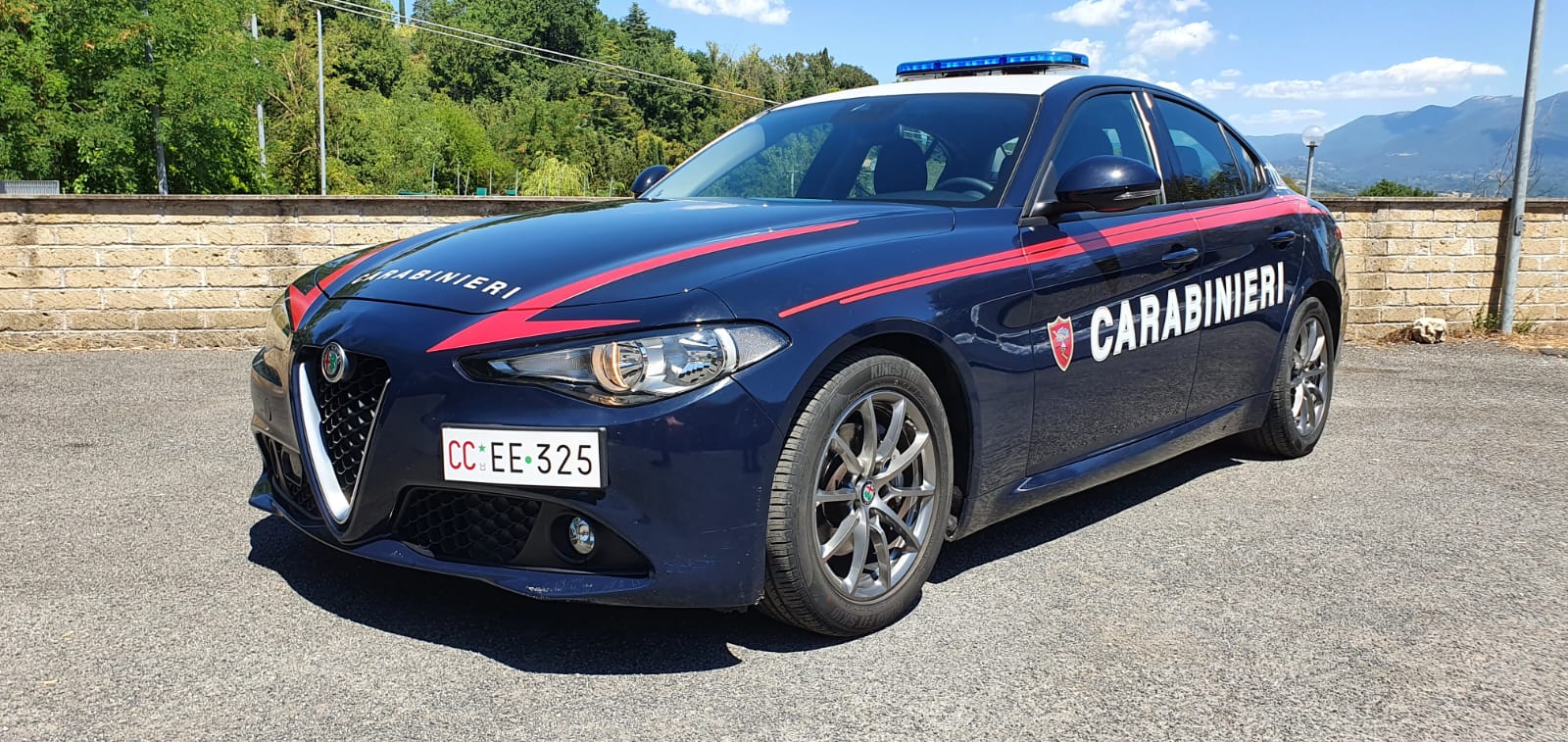 RIETI. TENTATA VIOLENZA SESSUALE ALL’INTERNO DI UN BAR: 60ENNE ARRESTATO E PORTATO IN CARCERE DAI CARABINIERI RIETI. TENTATA VIOLENZA SESSUALE ALL’INTERNO DI UN BAR: 60ENNE ARRESTATO E PORTATO IN CARCERE DAI CARABINIERI