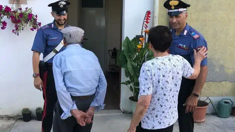 RIETI. I CARABINIERI ISPEZIONANO UNA COMUNITÀ ALLOGGIO PER ANZIANI: ACCERTATE GRAVI IRREGOLARITÀ RIETI. I CARABINIERI ISPEZIONANO UNA COMUNITÀ ALLOGGIO PER ANZIANI: ACCERTATE GRAVI IRREGOLARITÀ