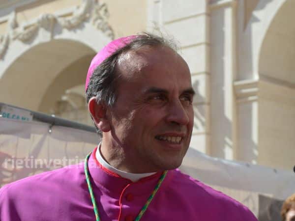 Cittadinanza onoraria al Vescovo di Verona, Sua Eccellenza Mons. Domenico Pompili Cittadinanza onoraria al Vescovo di Verona, Sua Eccellenza Mons. Domenico Pompili