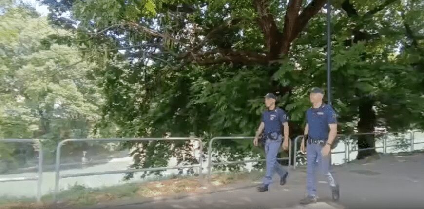 LA POLIZIA DI STATO ARRESTA L’AUTORE DELL’OMICIDIO DI DORA VANCHIGLIA LA POLIZIA DI STATO ARRESTA L’AUTORE DELL’OMICIDIO DI DORA VANCHIGLIA