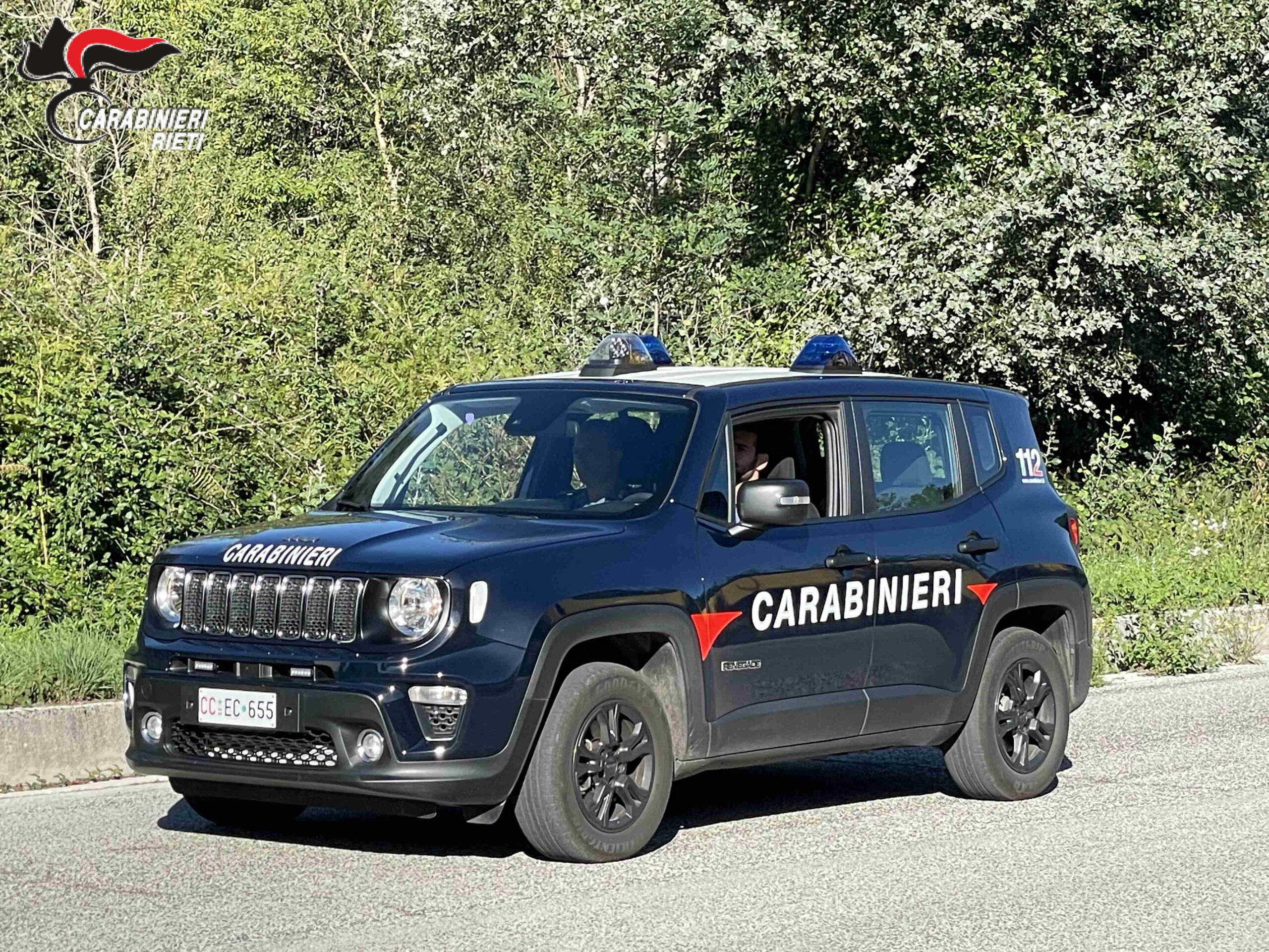 RIETI. I CARABINIERI ALLONTANANO UN UOMO DALL’ABITAZIONE FAMILIARE PER MALTRATTAMENTI. RIETI. I CARABINIERI ALLONTANANO UN UOMO DALL’ABITAZIONE FAMILIARE PER MALTRATTAMENTI.